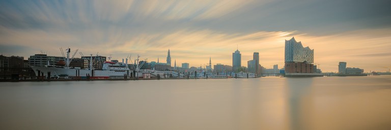 Hafen Hamburg 2.jpg
